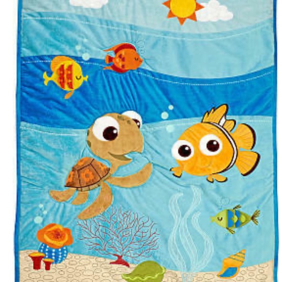 Disney: Finding Nemo 4 Piece Crib Bedding Set - Picture 4 of 8